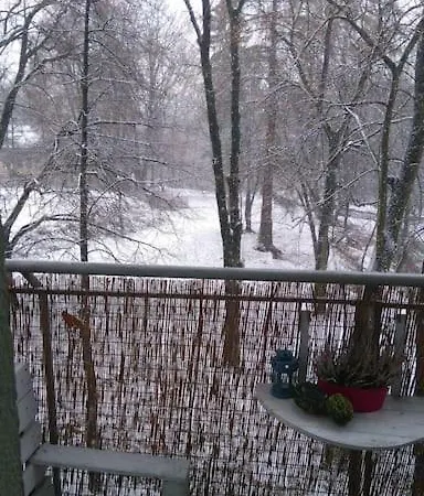 Nad Rzeka Przy Parku Zamkowym